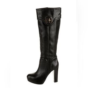 Tory Burch size 6.5 boots